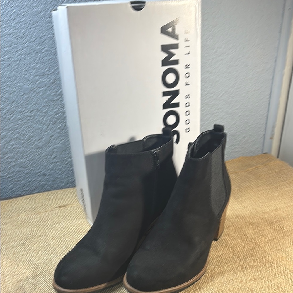 Sonoma Women's Elegant Black Spaniel Ankle Booties
